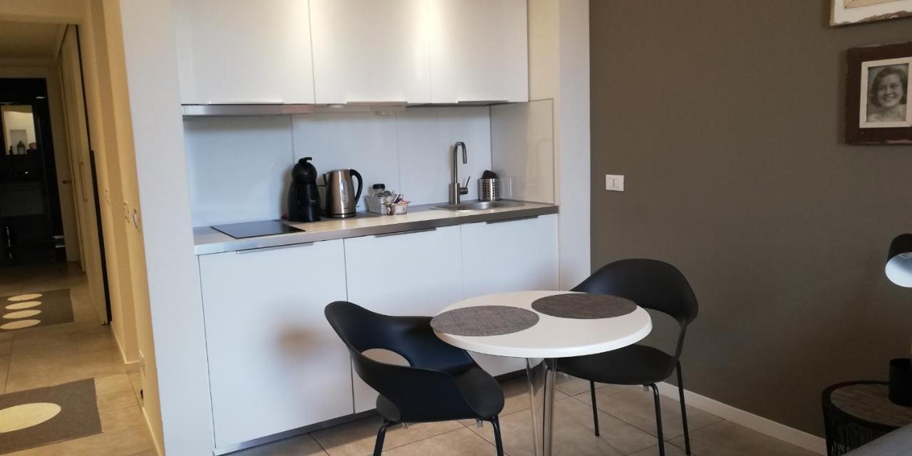 Apartamento Fashion House Elvira 1 Bérgamo Exterior foto