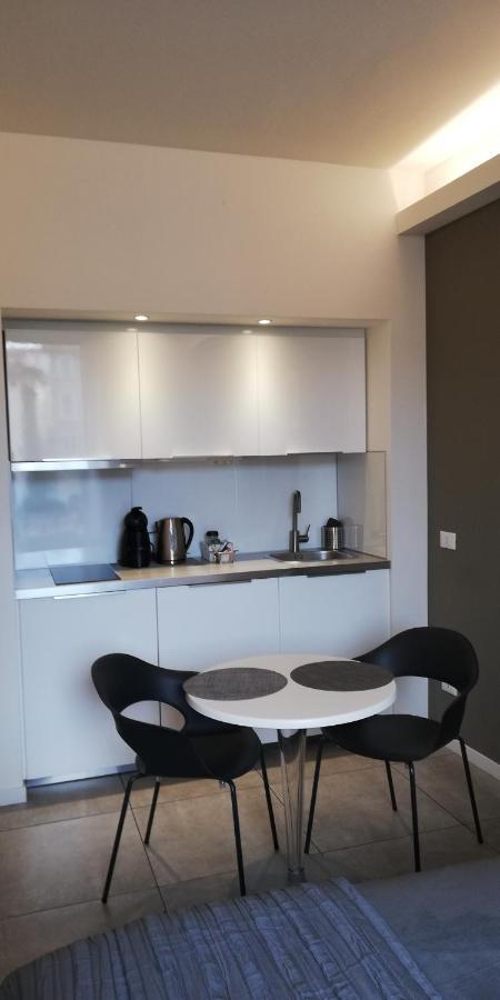 Apartamento Fashion House Elvira 1 Bérgamo Exterior foto